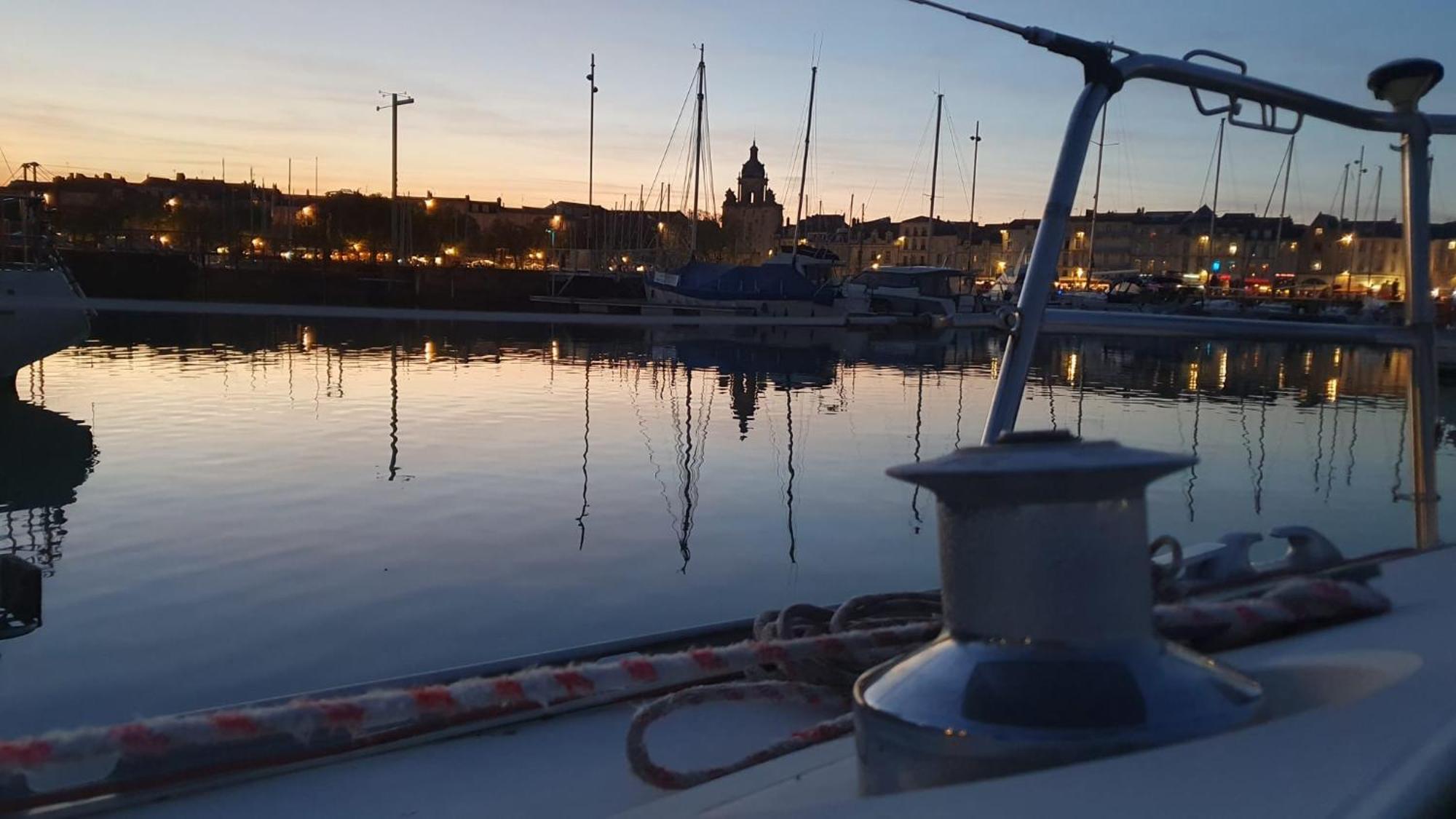 Coriandre 2 - Dormir Sur Un Grand Voilier 9 Personnes By Nuits Au Port La Rochelle  Zewnętrze zdjęcie
