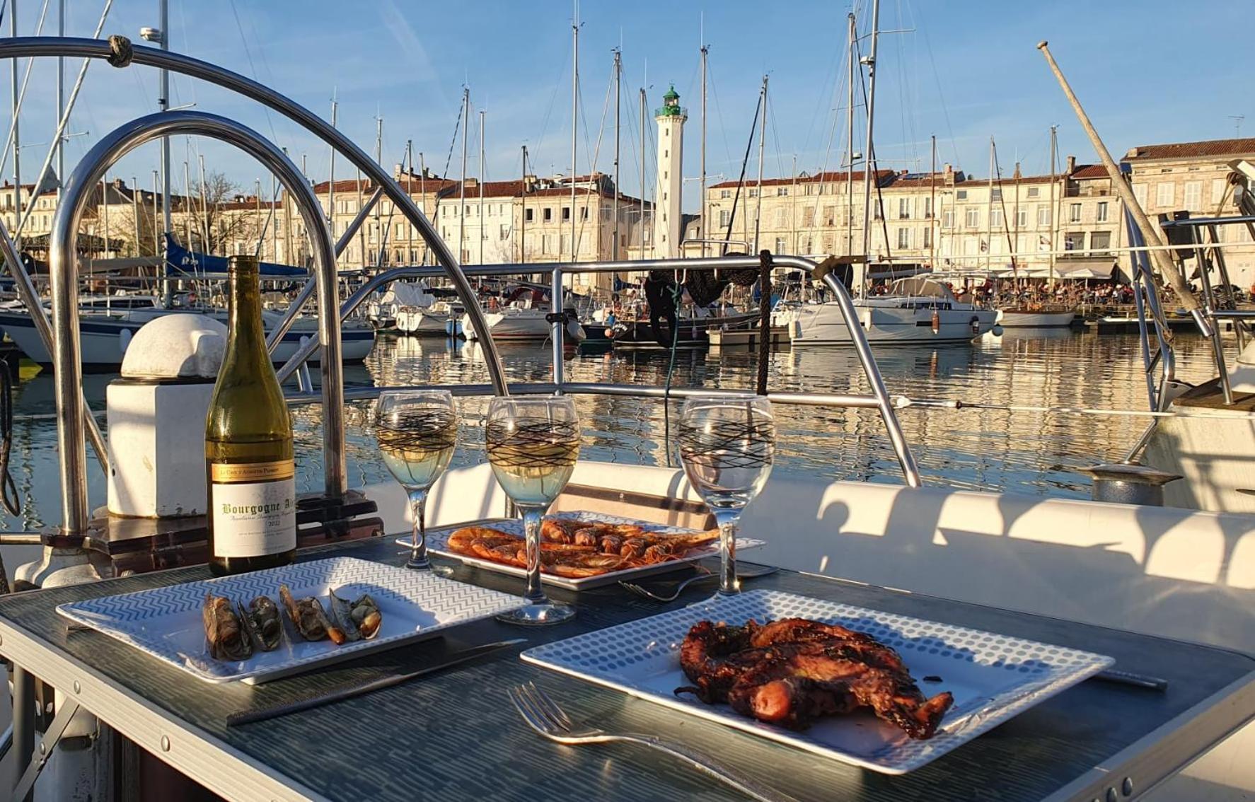 Coriandre 2 - Dormir Sur Un Grand Voilier 9 Personnes By Nuits Au Port La Rochelle  Zewnętrze zdjęcie